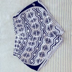 LargeVarsity Cheer/Running Shorts, Lined. EUC🖤🤍